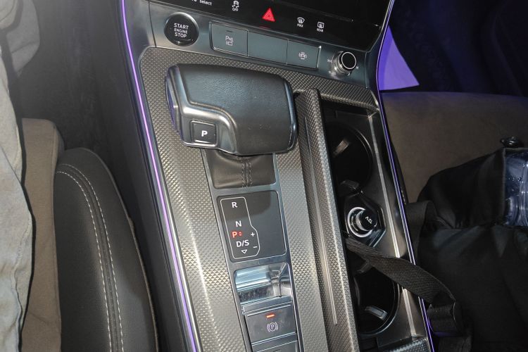 奥迪A6L 2023款 40 TFSI 豪华动感型局部细节18