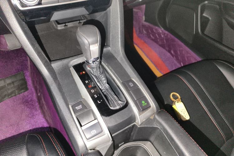 本田 思域 2019款 180TURBO CVT尚动版 国V中控内饰18