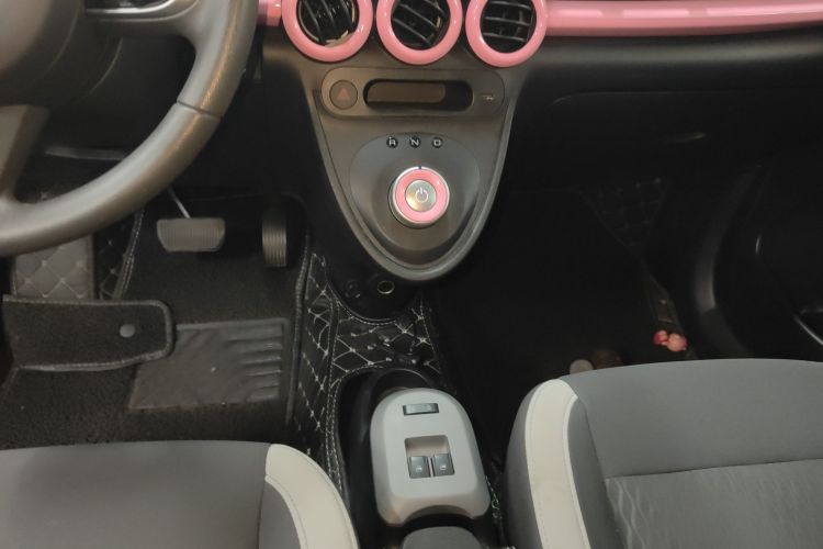 欧拉黑猫 2019款 351km 亲子版中控内饰18