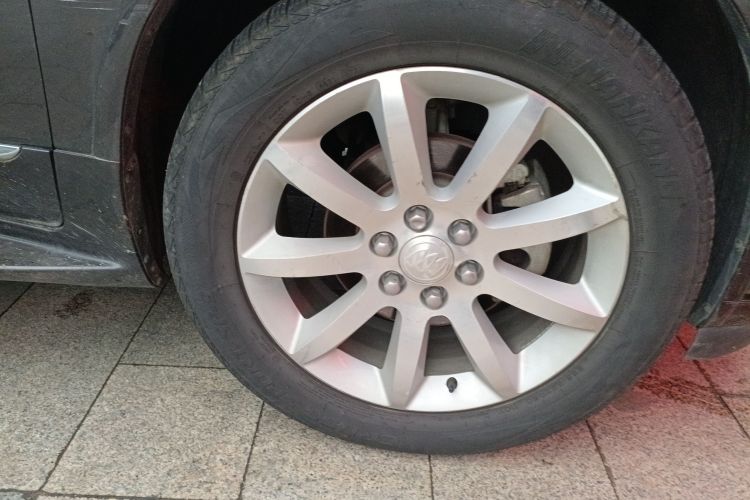 别克 昂科雷 2014款 3.6L 四驱智享旗舰型车身外观10