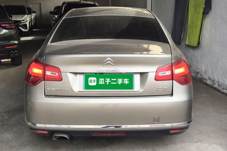 雪铁龙C5 2014款 1.6T 自动尊贵型车身外观6