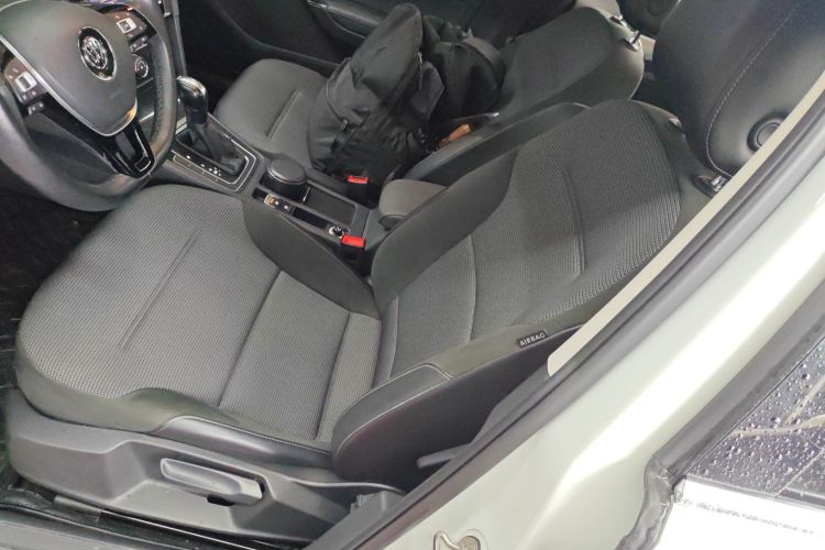 大众 高尔夫 2018款 1.6L 自动舒适型中控内饰19