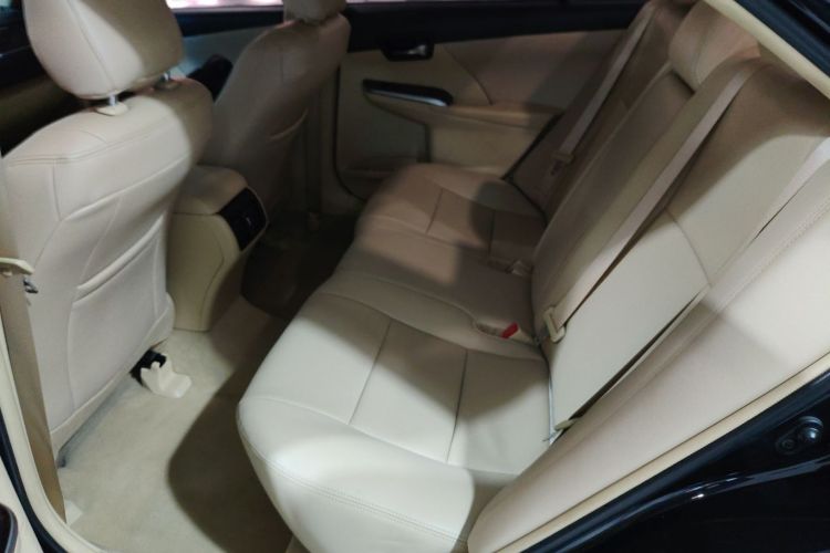 丰田 凯美瑞 2016款 2.0E 十周年纪念精英版中控内饰21