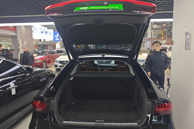 奥迪A7 2020款 40 TFSI 豪华型机舱底盘23