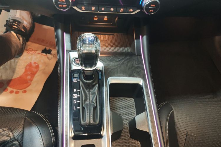 日产 天籁 2022款 2.0L XL-Upr 优享版局部细节18