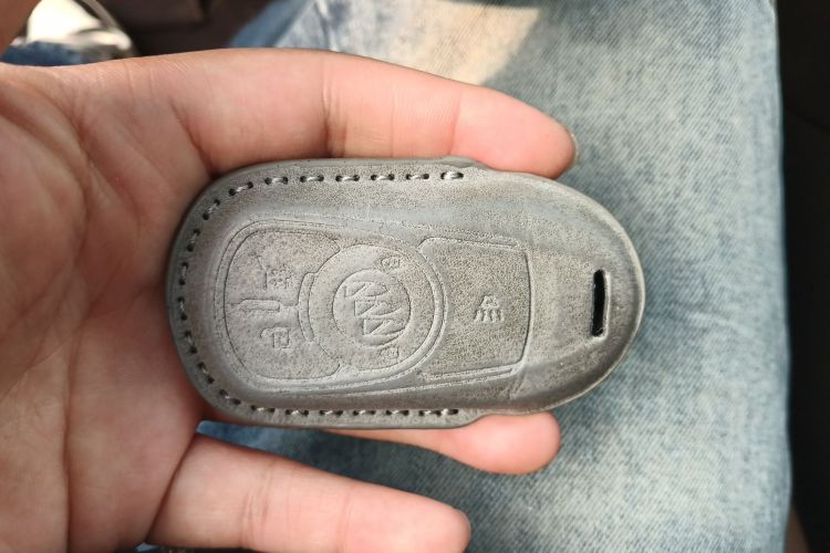 别克 君威 2019款 20T 精英型 国V中控内饰11