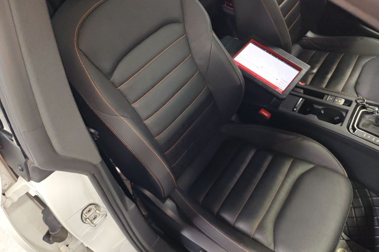 一汽-大众CC 2021款 380TSI 夺目版30周年纪念版局部细节41