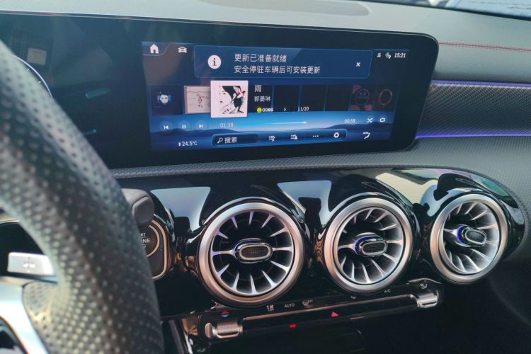 奔驰A级 2025款 A 200 L 时尚型中控内饰16