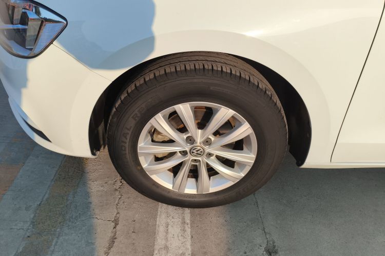 大众 宝来 2016款 1.6L 手动时尚型车身外观6002