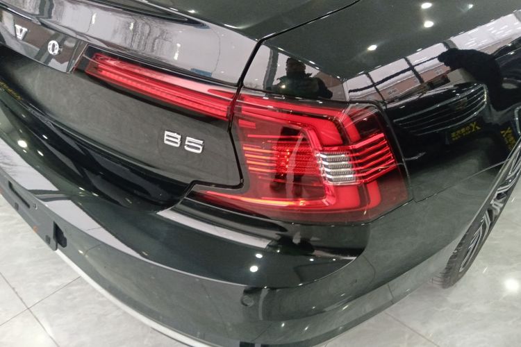 沃尔沃S90 2024款 B5 智雅豪华版车身外观6006