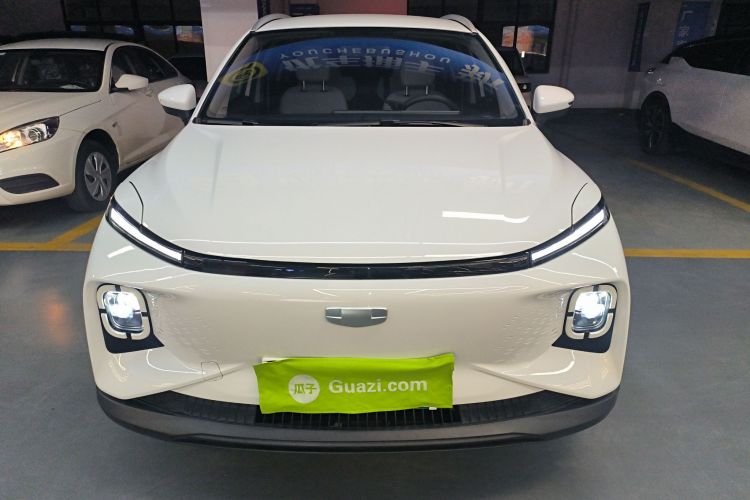 吉利几何E萤火虫 2024款 301km 流光车身外观2