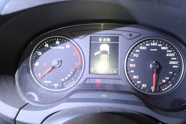 奥迪A3 2020款 改款 Sportback 35 TFSI 进取型 国VI中控内饰14