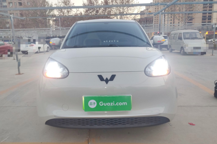 五菱汽车 五菱缤果 2023款 333km 快享款车身外观2