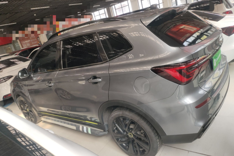 荣威RX5 2021款 PLUS 300TGI 自动Ali国潮旗舰荣麟版车身外观4