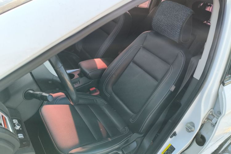 北汽幻速S6 2016款 1.5T 手动领先型局部细节19