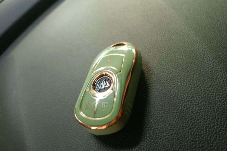 别克 君威 2020款 552T 精英型中控内饰7001