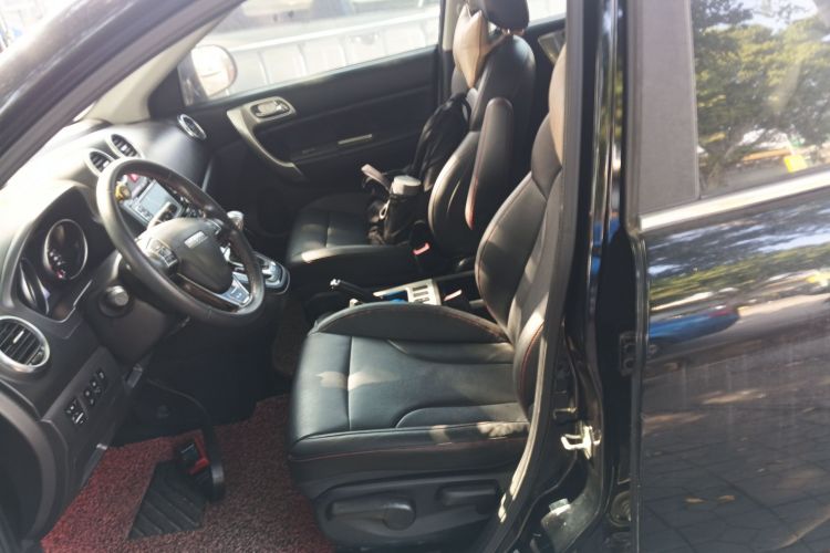 哈弗H6 2016款 升级版 1.5T 自动两驱精英型中控内饰19