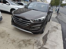 现代 途胜 2015款 1.6T 双离合两驱智能型