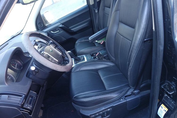 路虎 神行者2 2013款 2.0T Si4 HSE汽油版局部细节19