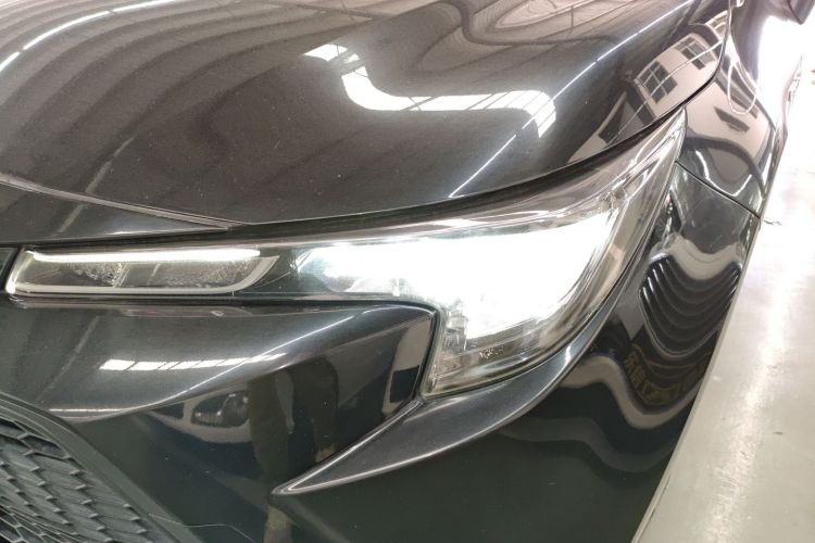 丰田 雷凌 2022款 双擎 1.8H E-CVT领先版局部细节36