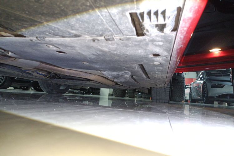 宝马2系(进口) 2019款 225i 敞篷轿跑车 运动设计套装局部细节9001