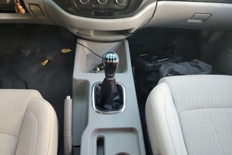 东风风行 菱智 2018款 M3 1.5L 5座基本型局部细节18