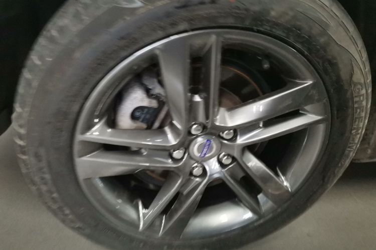 沃尔沃V60 2014款 T5 智雅版车身外观6008