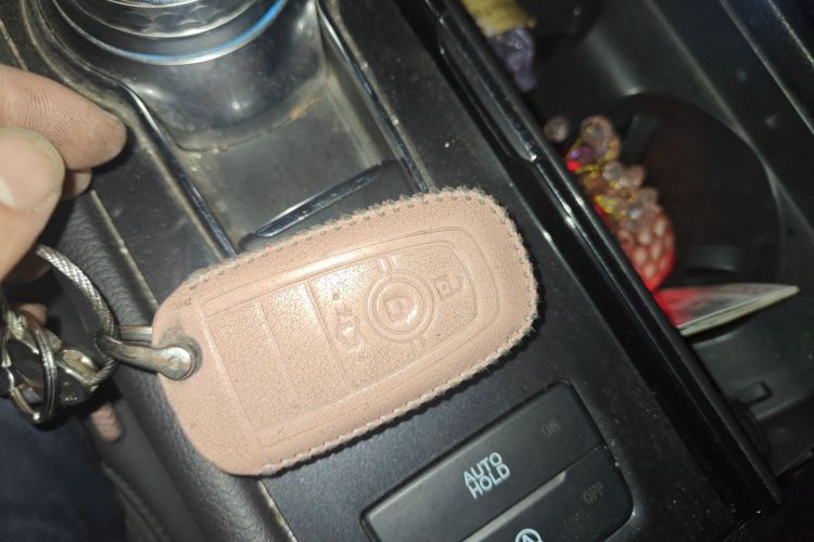 福特 金牛座 2019款 EcoBoost 245 悦享版中控内饰11