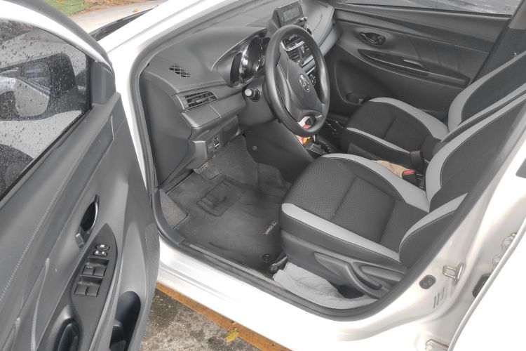 丰田 YARiS L 致炫 2020款 1.5L CVT领先版中控内饰20