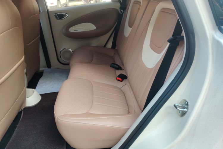 五菱汽车 五菱缤果 2025款 333km 悦享款中控内饰21