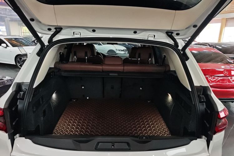 宝马X5(进口) 2020款 xDrive40i M运动套装机舱底盘23