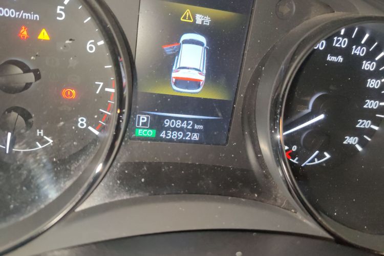 日产 逍客 2016款 1.2T CVT时尚版中控内饰15