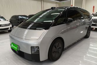理想汽车 理想MEGA 2024款 Ultra