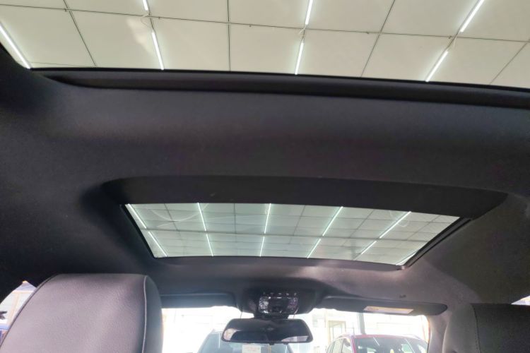 奔驰A级 2021款 A 200 L 运动轿车动感型中控内饰22