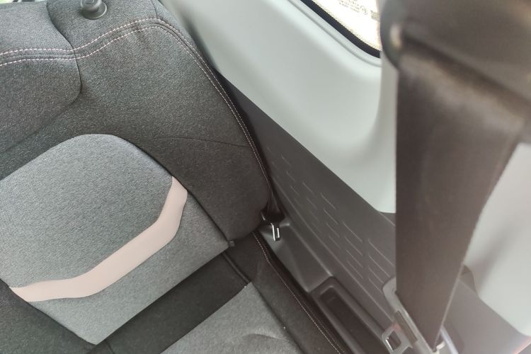 奇瑞新能源 QQ冰淇淋 2022款 120km 甜筒 磷酸铁锂中控内饰7008