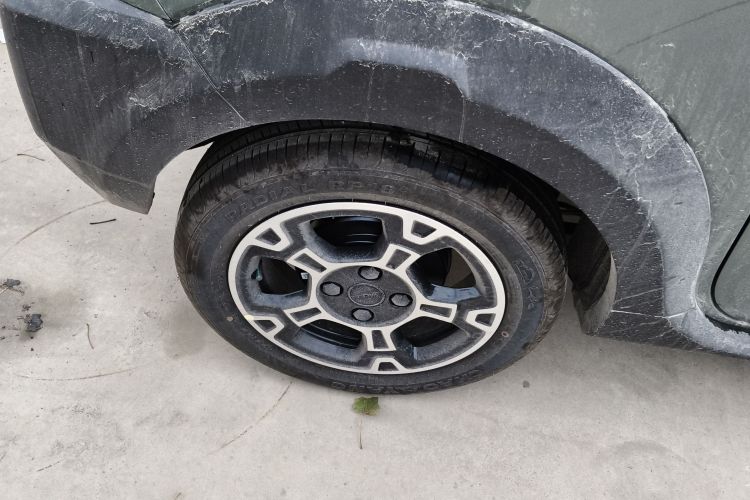 吉利银河 2025款 210km 熊猫骑士车身外观6008