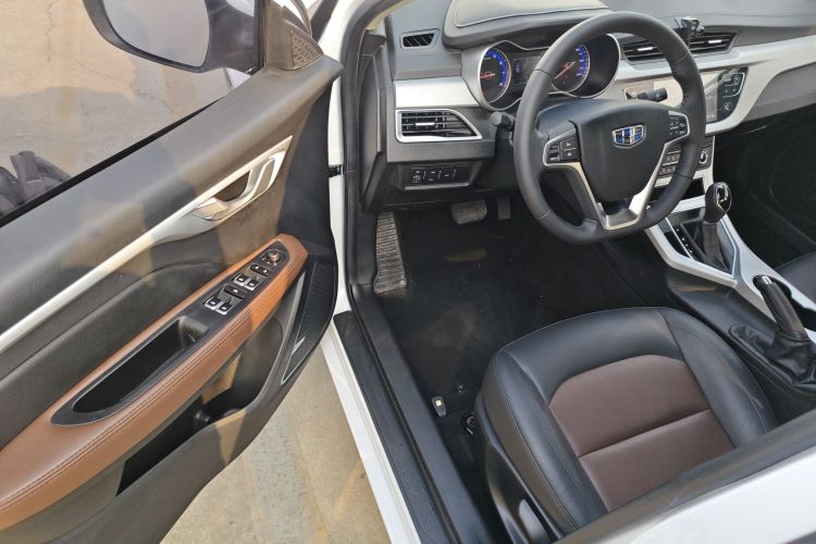 吉利汽车 远景 2018款 1.5L 自动幸福版中控内饰20