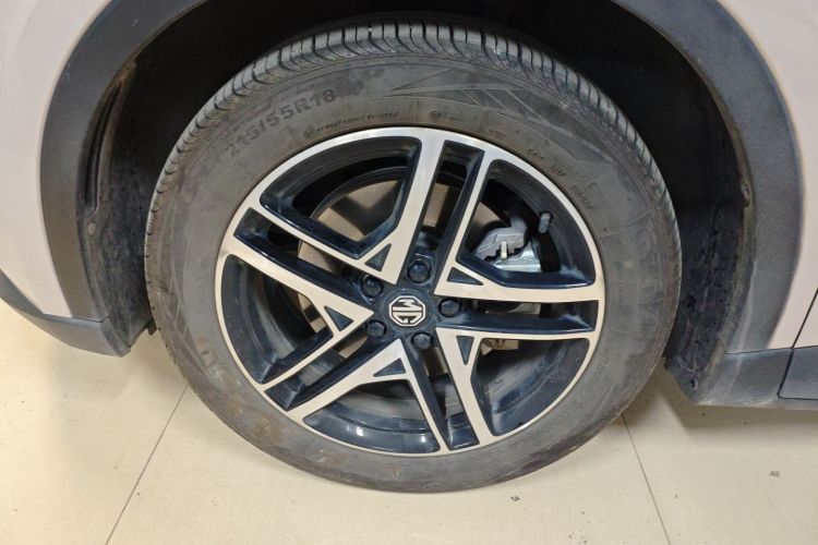 名爵 MG ES5 2025款 525max 后驱智驾版车身外观6007