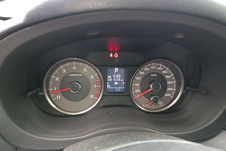 斯巴鲁 森林人 2014款 2.0i 自动豪华版中控内饰14