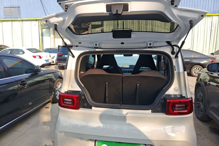 五菱汽车 宏光MINIEV 2022款 马卡龙时尚款 三元锂机舱底盘23