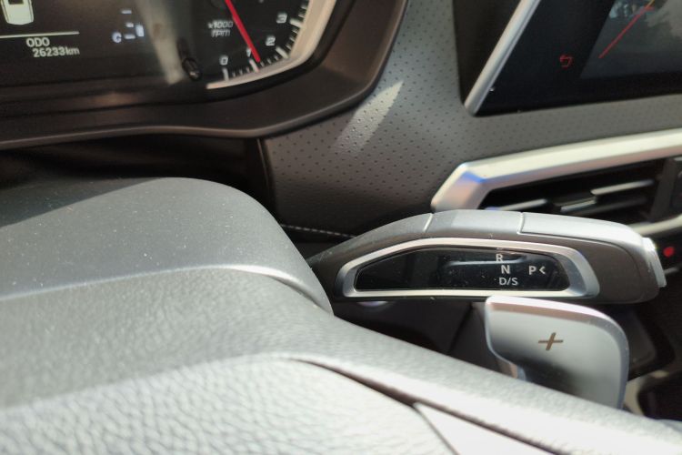 上汽大通MAXUS 大通G50 2023款 PLUS 1.5T 幸福推荐自动启航版中控内饰18