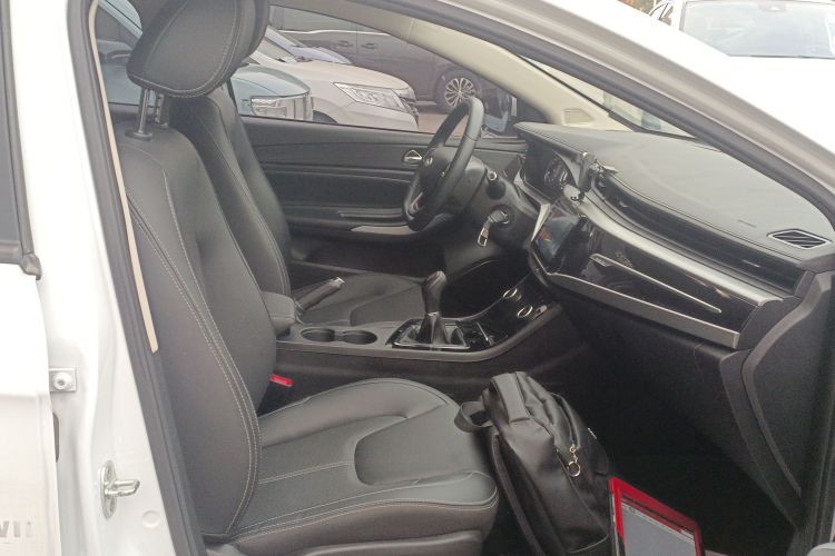 奇瑞 艾瑞泽5 2021款 PRO 1.5L 手动青春版局部细节41