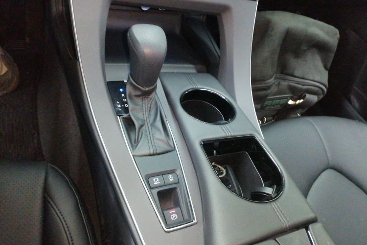 丰田 亚洲龙 2019款 2.0L 进取版 国VI局部细节18