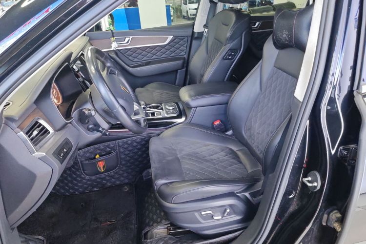 红旗HS7 2021款 2.0T DCT两驱智联旗畅版中控内饰19