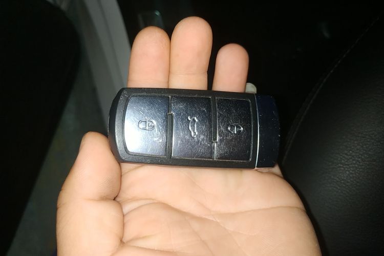 一汽-大众CC 2016款 1.8TSI 尊贵型中控内饰7001