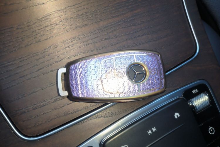 奔驰GLC 2020款 GLC 260 L 4MATIC 豪华型中控内饰11