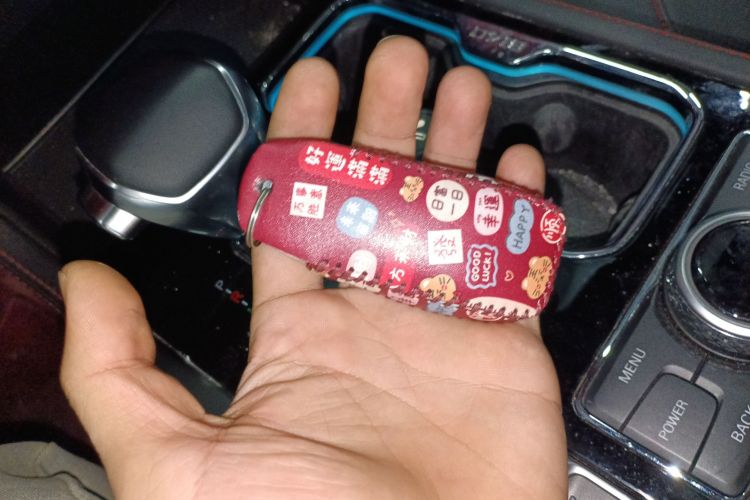 北京BJ40 2019款 PLUS 2.3T 自动四驱尊享版 国VI中控内饰11