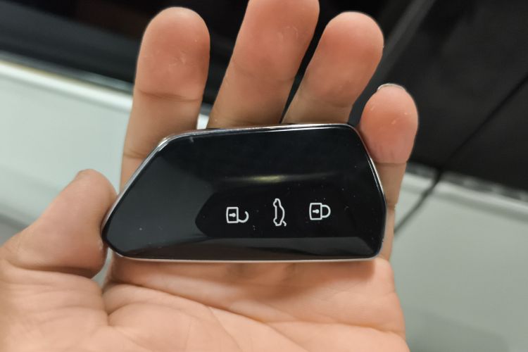 大众 高尔夫 2023款 改款 280TSI DSG R-Line Lite中控内饰7001