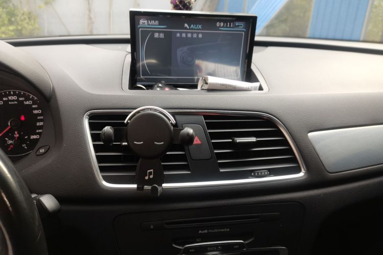 奥迪Q3 2013款 35 TFSI 舒适型中控内饰16