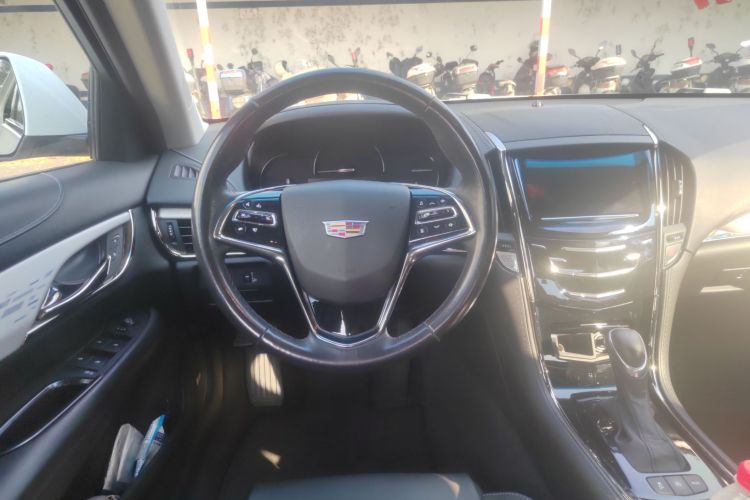 凯迪拉克ATS-L 2017款 28T 时尚型中控内饰13